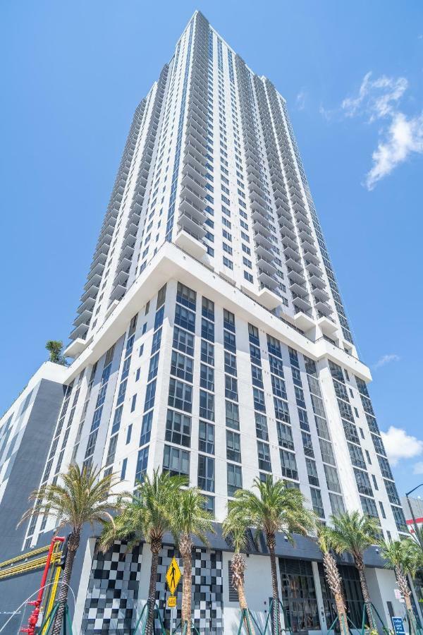 Bluebird Suites Downtown/Brickell 多拉 外观 照片